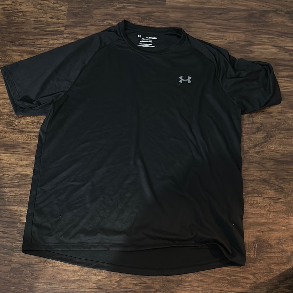 Under Armour Black Short Sleeve Tee